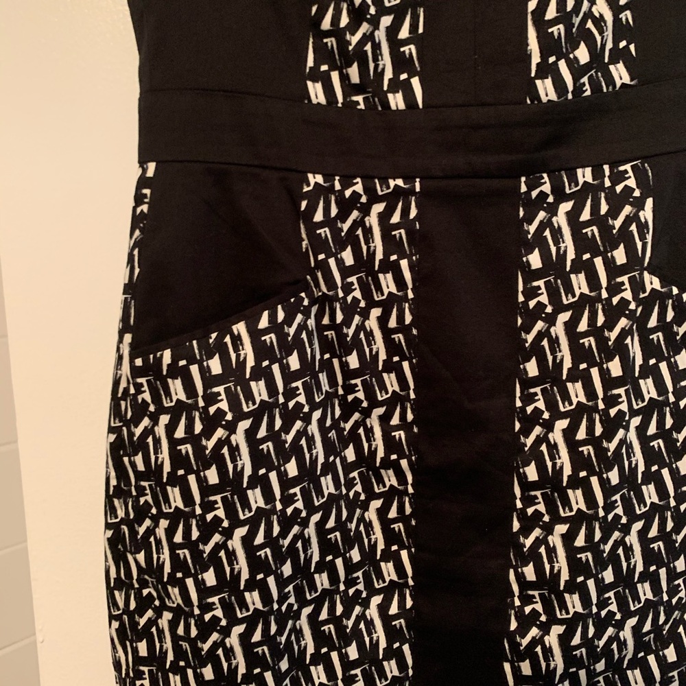 French Connection black and white dress - size 8 - Picture 2 of 4